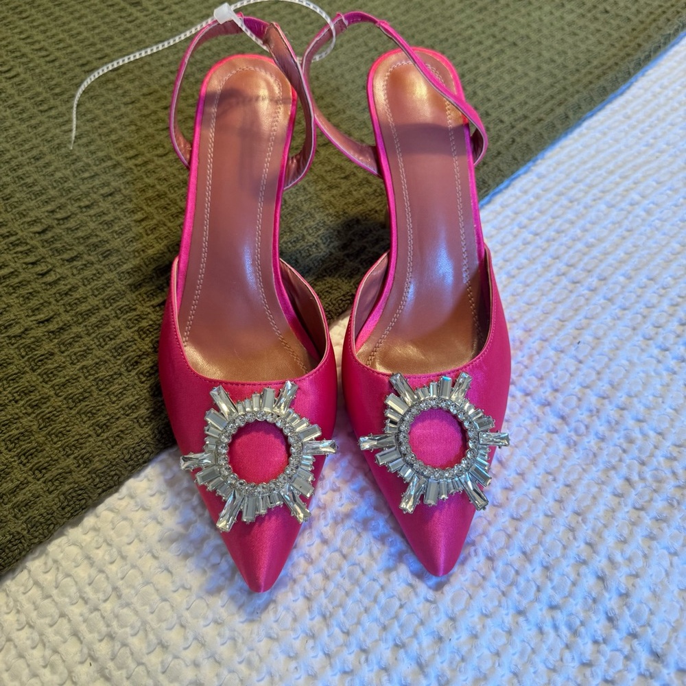 Elegant Pink Satin Women's Shoes with Crystal Embellishment